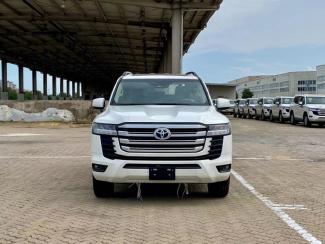 2022款 丰田酷路泽3500 3.5t gx-r 20轮 双差 真皮 无隐藏消费 定金发车 支持全国分期  15342068659艾经理(微信同步)可视频验车 