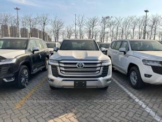 2022款 丰田酷路泽4000 4.0l vx-r 现车国六排放 手续齐全 当天办临牌 全国落牌 支持全国分期付款 同微信 15102111249