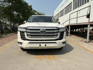 2022款 丰田酷路泽4000 4.0l vx-r 现车国六排放 手续齐全 当天办临牌 全国落牌 支持全国分期付款 同微信 15102111249