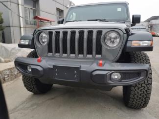 2023款 jeep牧马人 2.0t 四门 电动敞篷 rubicon pg游戏官网登录入口的联系方式：13302106005李经理，支持视频验车，全国可上牌，可分期购车，可物流到家，国六现车随时可提。