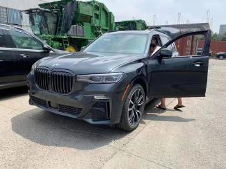 2021款 宝马x7xdrive40i m运动 卓越豪华 6座 现车国六排放 手续齐全 当天办临牌 全国落牌 支持全国分期付款 同微信 15102111249