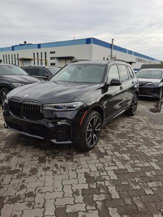 2021款 宝马x7xdrive40i m运动 卓越豪华 6座 现车国六排放 手续齐全 当天办临牌 全国落牌 支持全国分期付款 同微信 15102111249