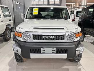 2023款 丰田fj酷路泽 4.0l gx-r 两气 jbl 联系电话：18502246222，支持视频验车、全国分期，可全国落牌