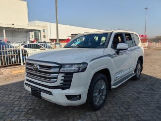 2023款 丰田酷路泽3500 3.5t gx-r 20轮 jbl 前通风 后娱 雷测 联系电话：18502246222，支持视频验车、全国分期，国六排放可全国落牌