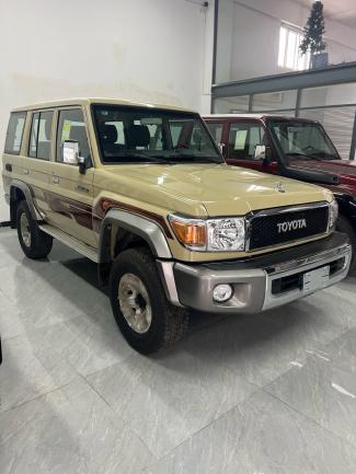 2023款 丰田酷路泽lc76 4.0l lc76 汽油 铁轮 标准型 联系电话：18502246222，支持视频验车、全国分期，国六排放可全国落牌