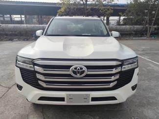 2022款 丰田酷路泽3500 3.5t gx-r 18轮 丝绒 4气 天窗 mts 蠕行 jbl 联系电话：18502246222，支持视频验车、全国分期，国六排放可全国落牌