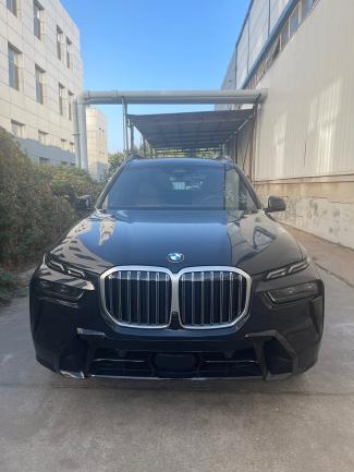 2024款 宝马x7 xdrive40i m运动pro 行政包 气候舒适包 联系电话：18502246222，支持视频验车、全国分期，国六排放可全国落牌