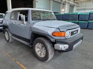 2022款 丰田fj酷路泽 4.0l gx-r 两气 jbl 联系电话：18502246222，支持视频验车、全国分期，国六排放可全国落牌