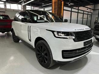2023款 路虎揽胜行政3.0柴油 3.0t d350 柴油 创世加长 韩版 联系电话：18502246222，支持视频验车、全国分期，国六排放可全国落牌