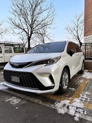 2023款 丰田塞纳 2.5l 油电混合 四驱 xse 联系电话：18502246222，支持视频验车、全国分期，国六排放可全国落牌