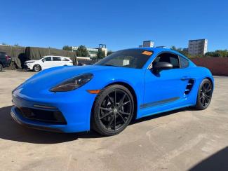 2023款 保时捷718 2.0t 手动 cayman t 联系电话：18502246222，支持视频验车、全国分期，国六排放可全国落牌