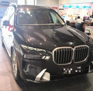 2023款 宝马x7 xdrive40i 标准型 联系电话：18502246222，支持视频验车、全国分期，国六排放可全国落牌