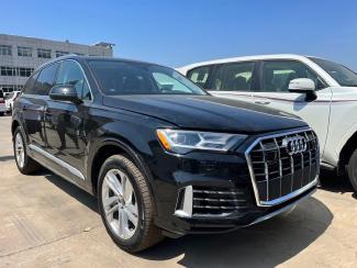 2023款 奥迪q7 3.0t  premium plus高级加强 联系电话：18502246222，支持视频验车、全国分期，国六排放可全国落牌